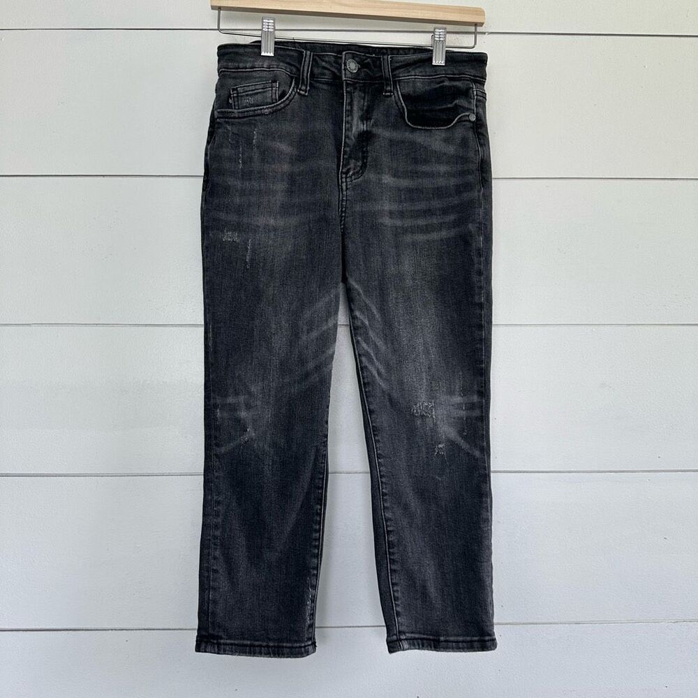 Judy Blue Women’s 7/29 Skinny Fit Black Wash Capri